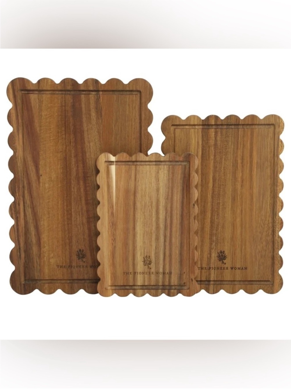 THE PIONEER WOMAN NWT 3-Piece Acacia Wood Scalloped Cutting Serving Board Set
